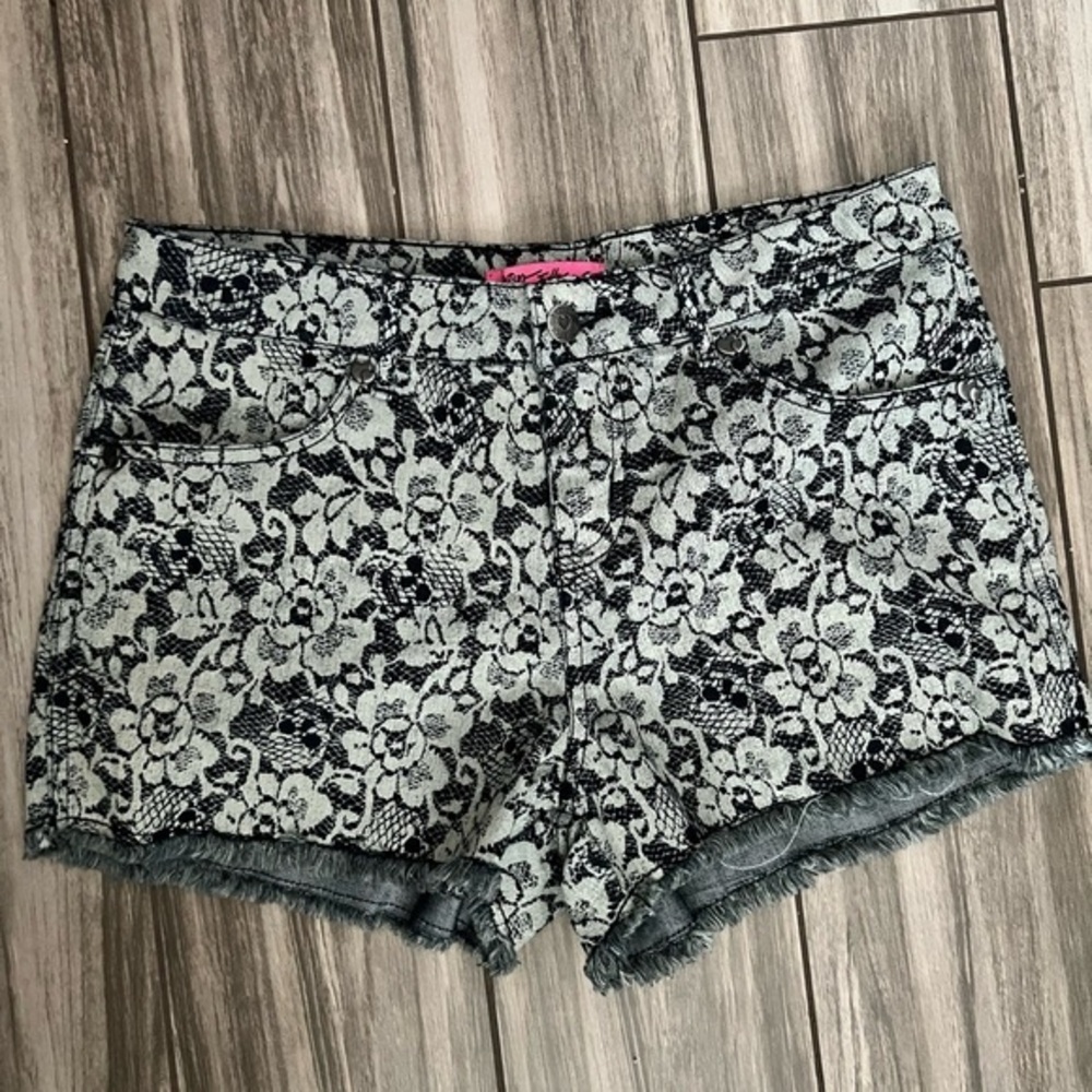 Betsy Johnson Stylish Black and Gray Lace Women's Shorts